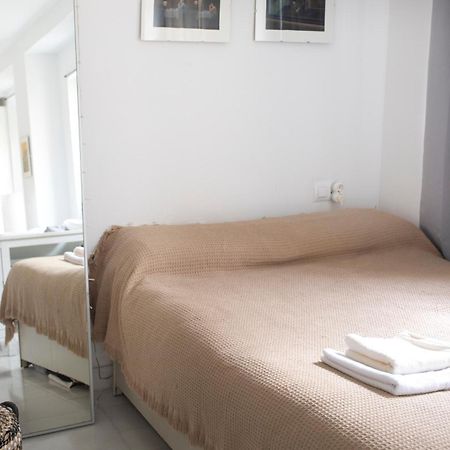 Atico Con Balcon En Pleno Centro Lägenhet Sevilla Exteriör bild